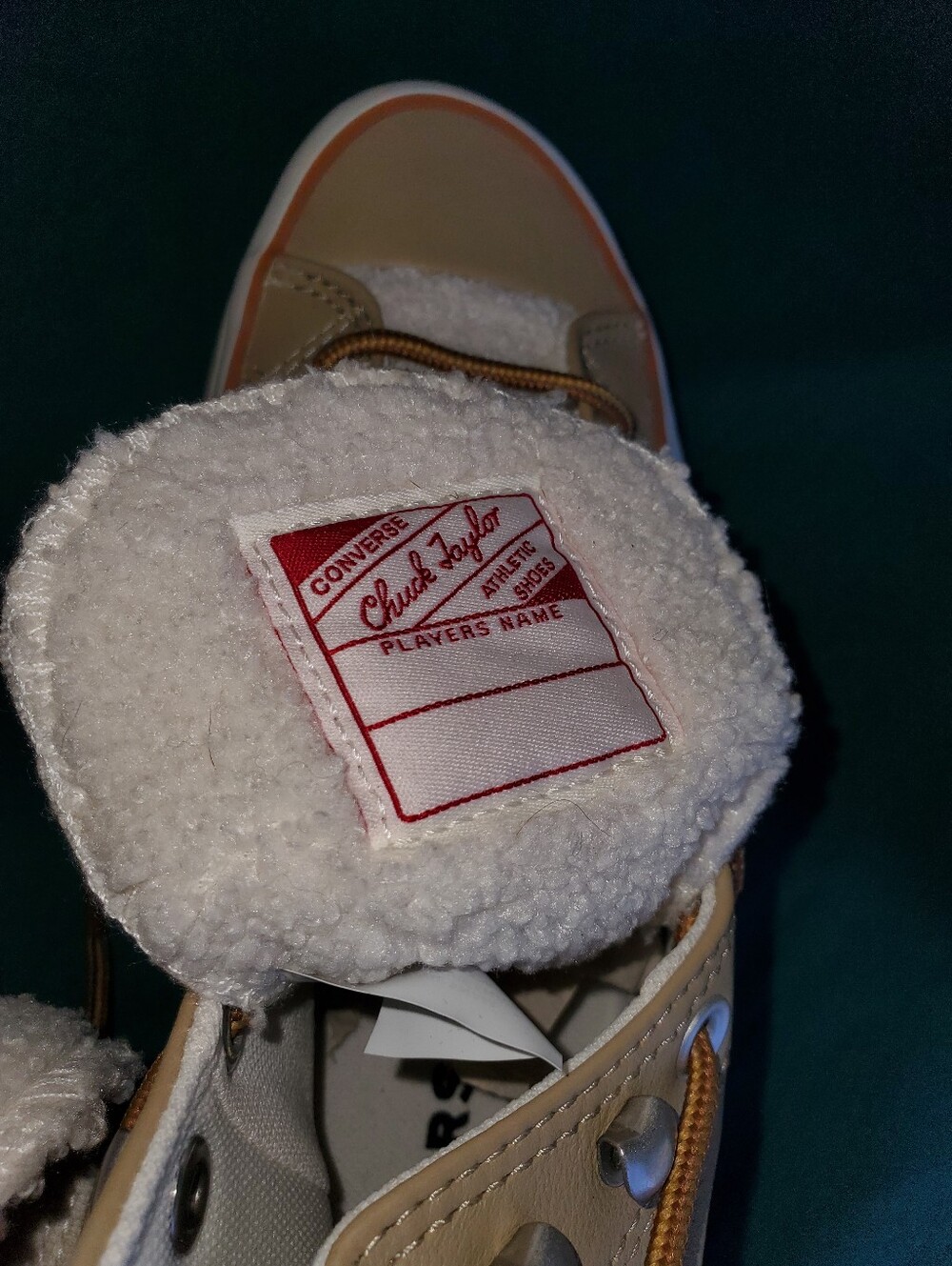 Converse Women's Run Star Hike Sherpa Sneakers - Size 9 US - Picture 2 of 8
